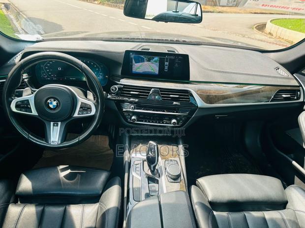 BMW 530i 2020 Black