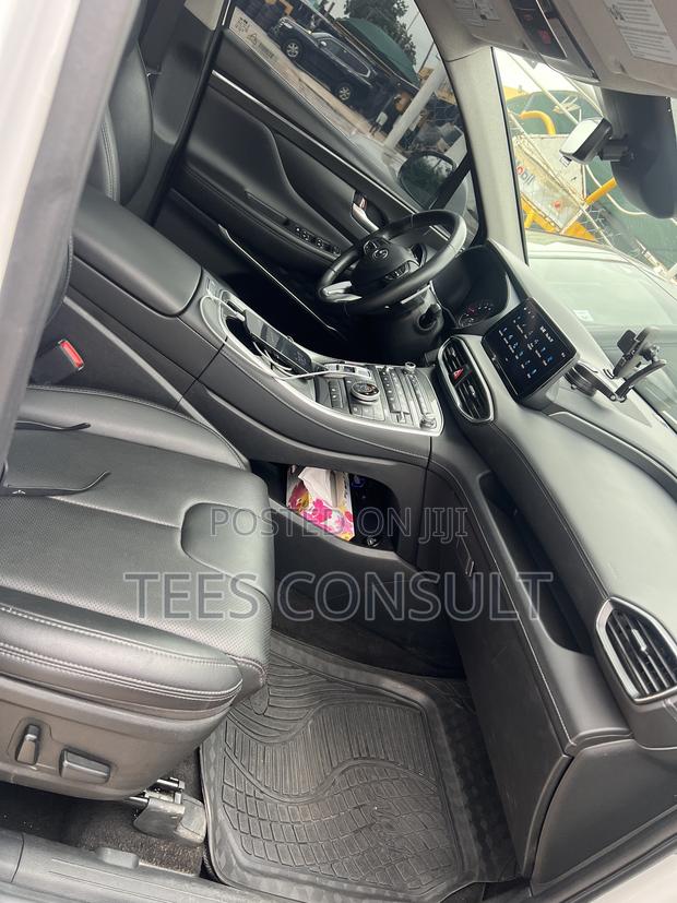Hyundai Santa Fe 2023 White