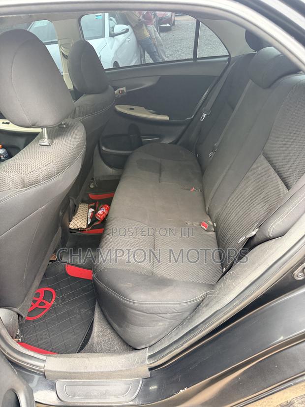 Toyota Corolla 2013 Black