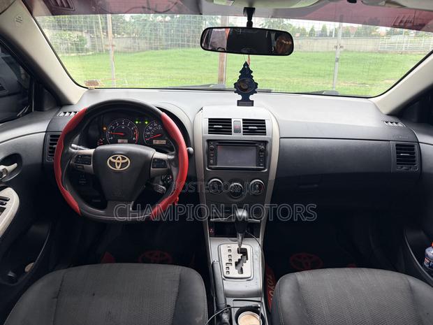 Toyota Corolla 2013 Black