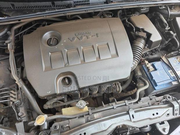 Toyota Corolla LE 4dr Sedan (1.8L 4cyl CVT) 2015 Beige
