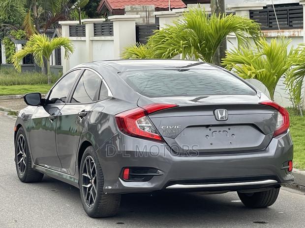 Honda Civic LX Sedan 2020 Gray