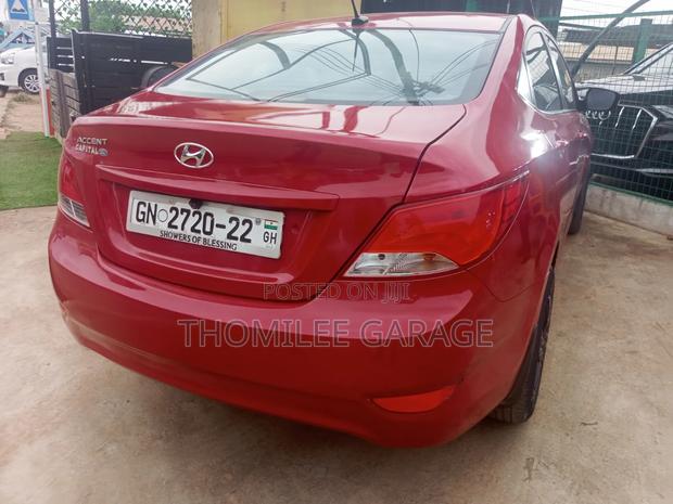 Hyundai Accent GLS 4dr Sedan (1.6L 4cyl 6A) 2015 Beige