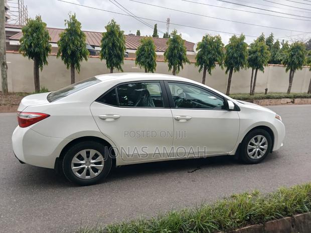 Toyota Corolla 2016 White