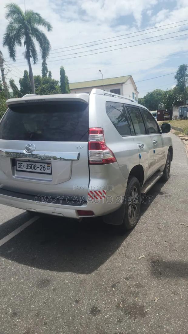 Toyota Land Cruiser Prado 2016 White