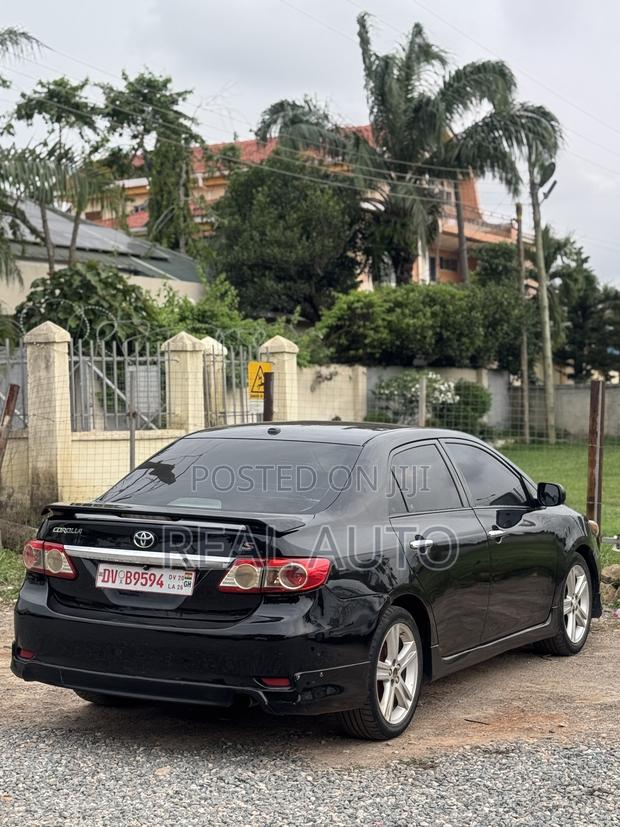 Toyota Corolla S Special Edition 4dr Sedan (1.8L 4cyl 4A) 2013 Black