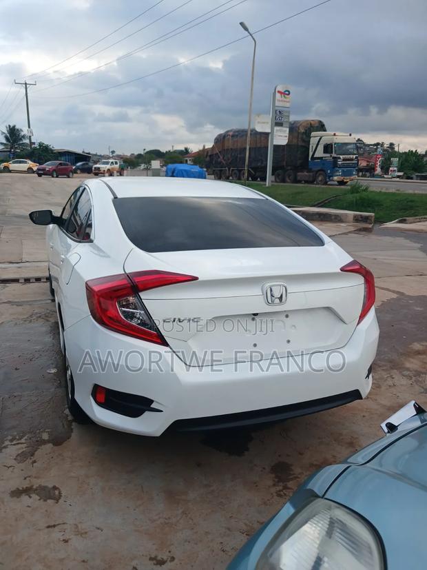 Honda Civic 2017 White