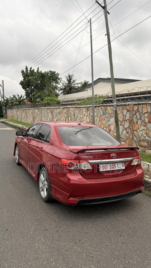 Toyota Corolla S 4dr Sedan (1.8L 4cyl 4A) 2013 Red
