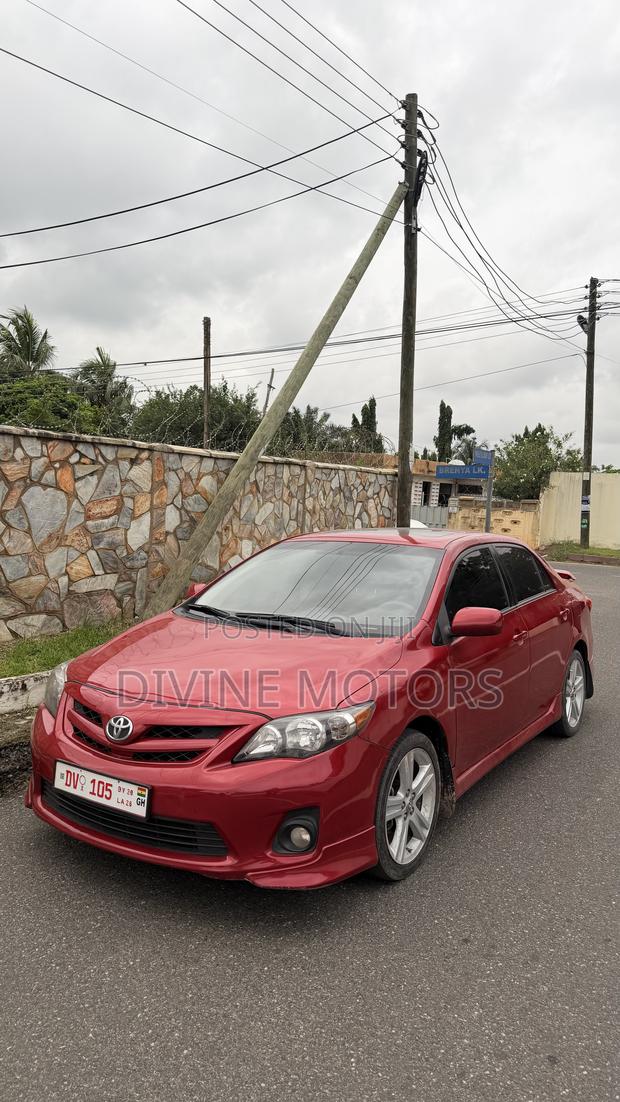Toyota Corolla S 4dr Sedan (1.8L 4cyl 4A) 2013 Red