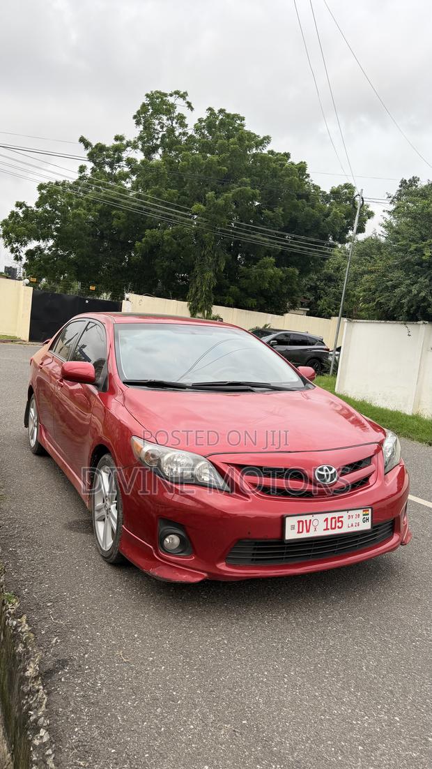 Toyota Corolla S 4dr Sedan (1.8L 4cyl 4A) 2013 Red