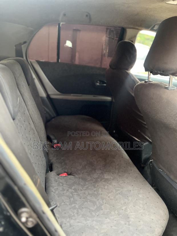 Toyota Vitz 2010 Black