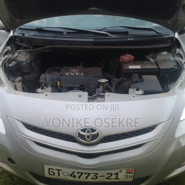 Toyota Belta 2009 Gray