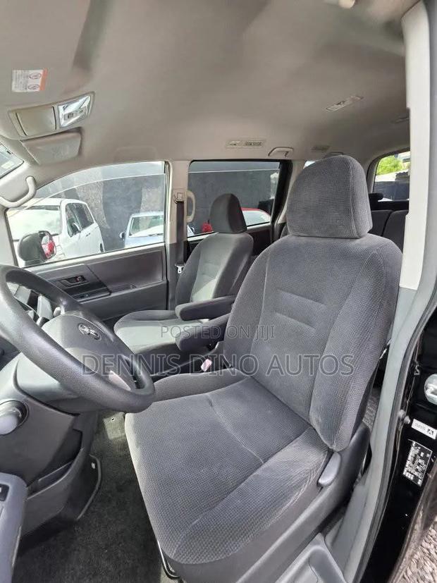 Toyota Voxy 2012 Matt Black