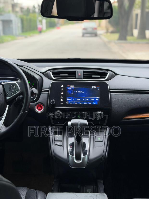 Honda CR-V Touring 4dr SUV AWD (1.5L 4cyl CVT) 2017 Silver