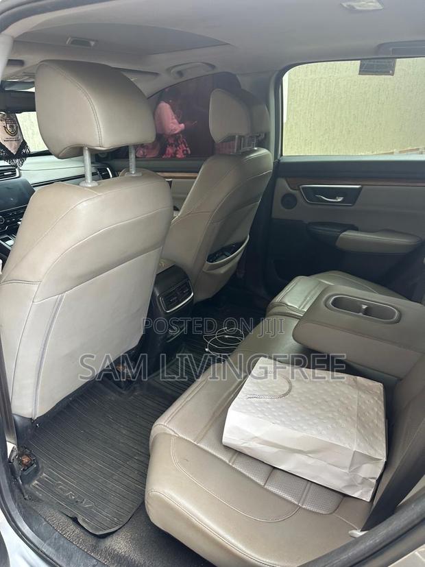 Honda CR-V Touring AWD 2018 Silver