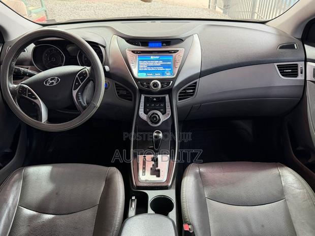 Hyundai Elantra 2013 Gray