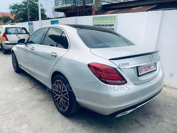 Mercedes-Benz C300 2015 Silver