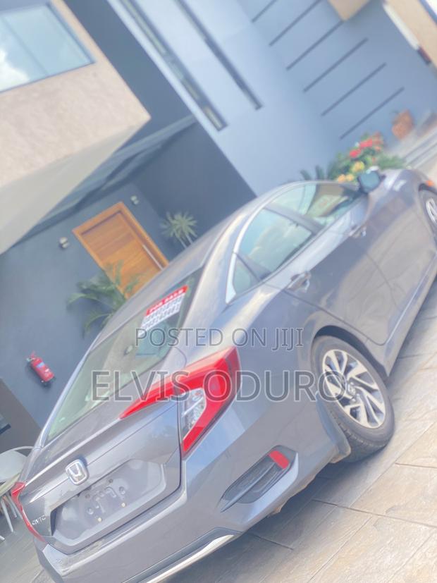 Honda Civic EX Sedan 2020 Gray