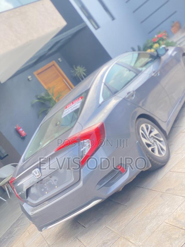 Honda Civic EX Sedan 2020 Gray