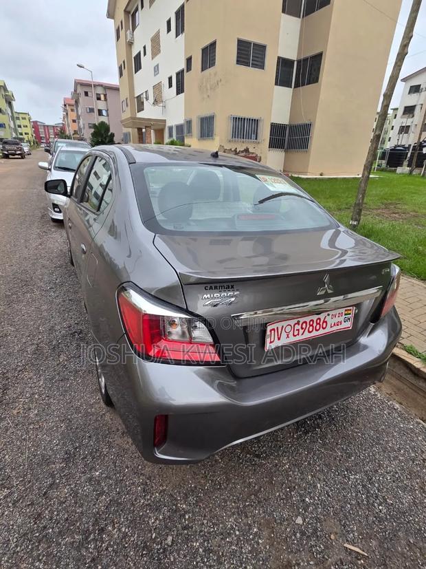 New Mitsubishi Mirage SE 2023 Gray