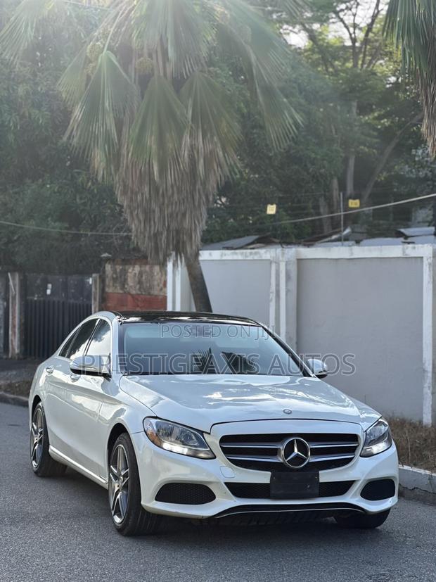 Mercedes-Benz C300 Luxury 4Matic Sedan AWD (2.0L 4cyl 7A) 2016 White