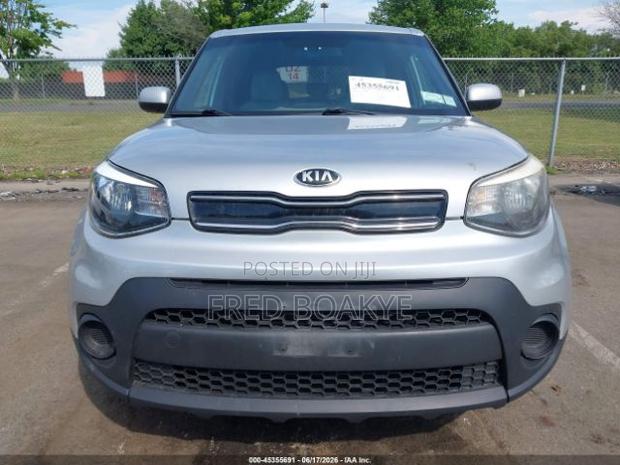 Kia Soul Base Hatchback 2019 Silver