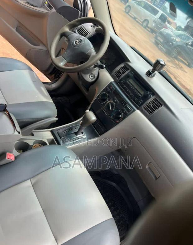 Toyota Corolla CE 2005 Silver