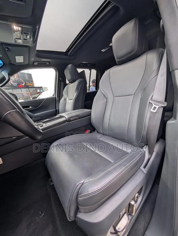New Lexus LX 2025 Silver