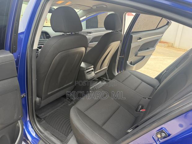 Hyundai Elantra SEL 2020 Blue