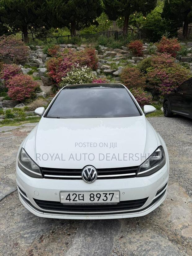 Volkswagen Golf 2014 White