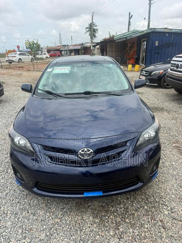 Toyota Corolla LE 4dr Sedan (1.8L 4cyl 4A) 2012 Blue
