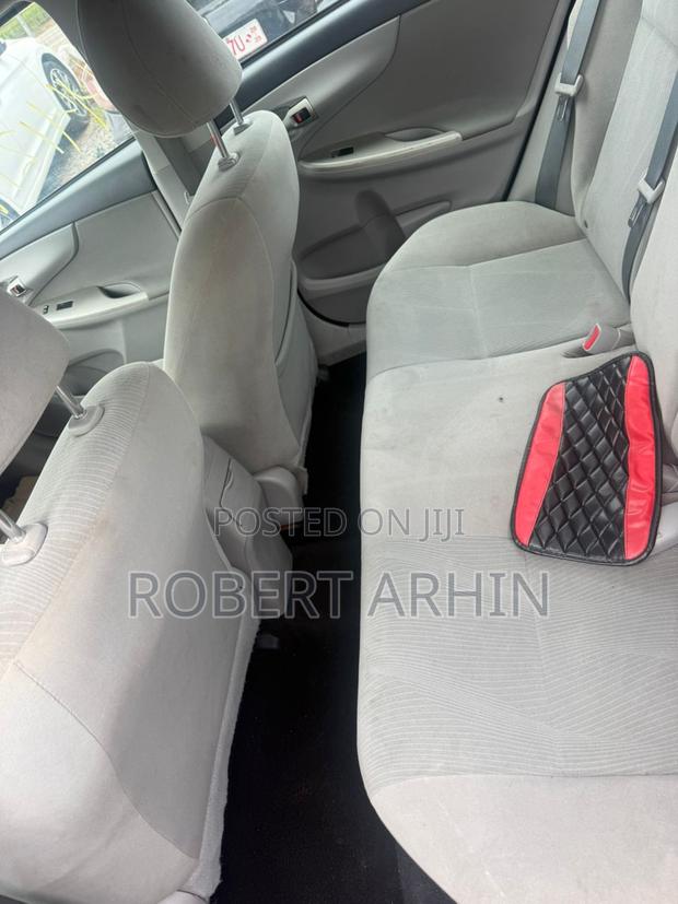 Toyota Corolla LE 4dr Sedan (1.8L 4cyl 4A) 2012 Blue