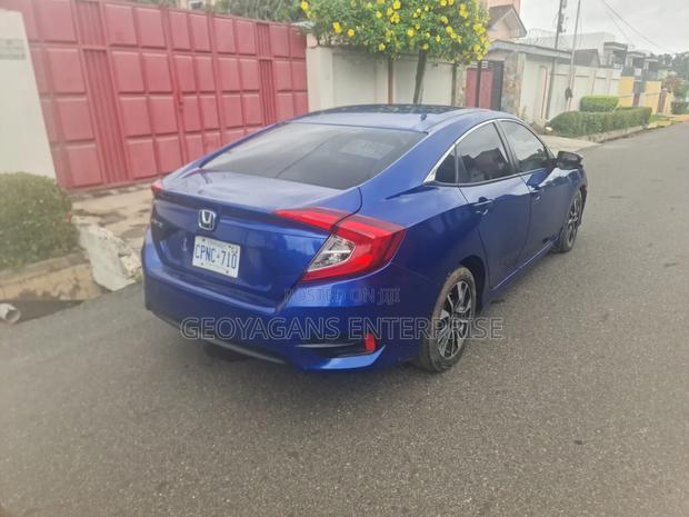 Honda Civic 2018 Blue