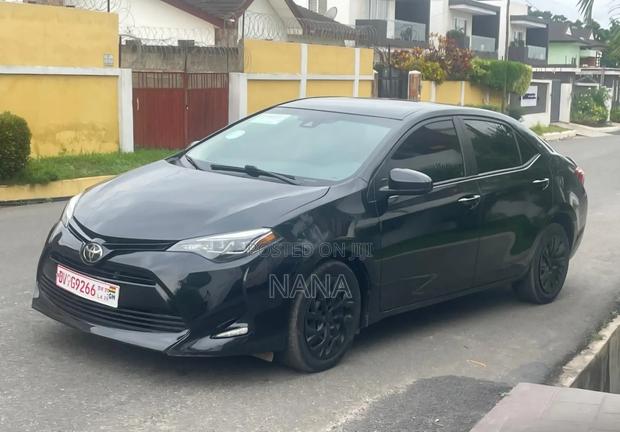 Toyota Corolla 2017 Black
