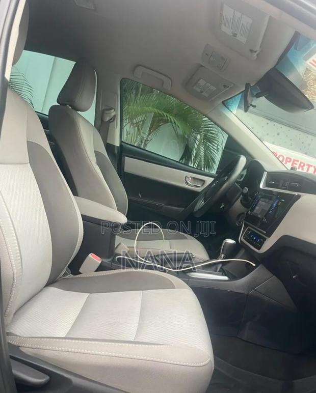 Toyota Corolla 2017 Black