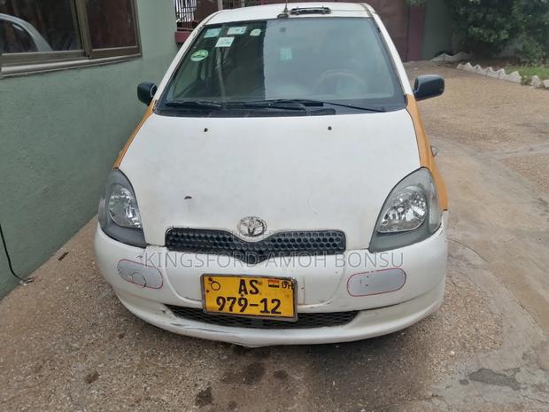 Toyota Yaris 1.4 2002 White