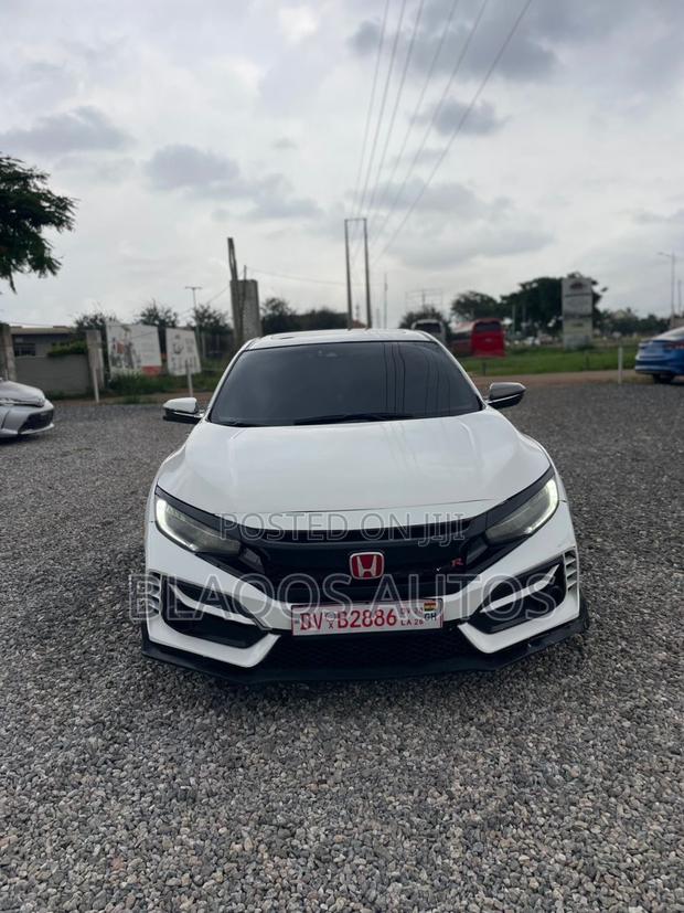 Honda Civic 2018 White
