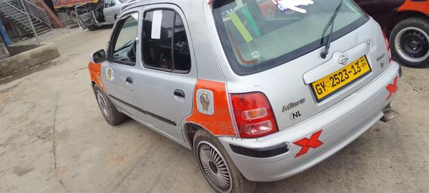 Nissan Micra 2001 Silver