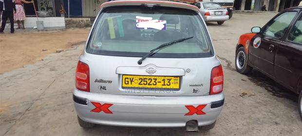 Nissan Micra 2001 Silver