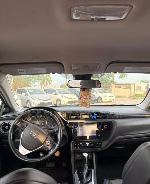 Toyota Corolla 2019 Gray