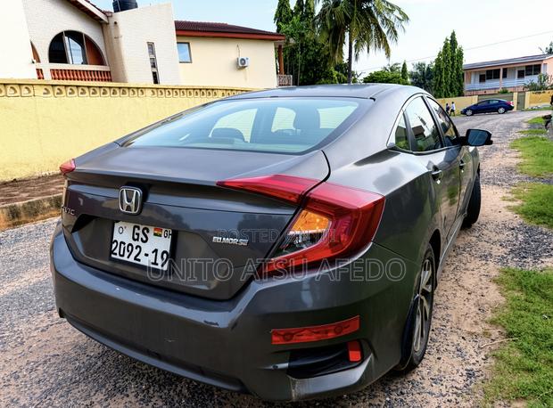 Honda Civic 2016 Gray