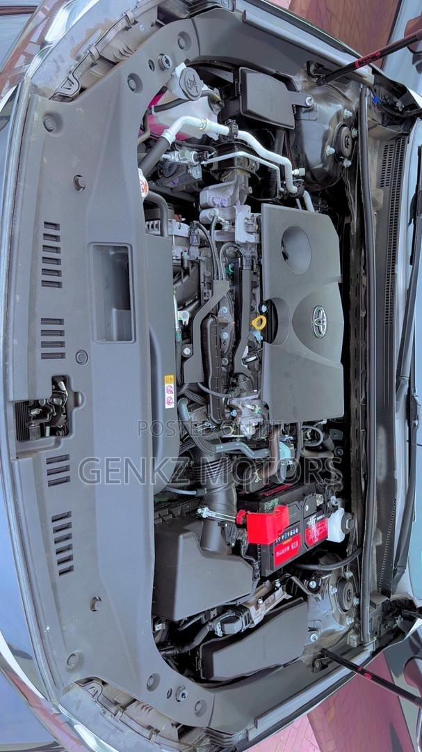 Toyota Avalon XLE 2022 Black