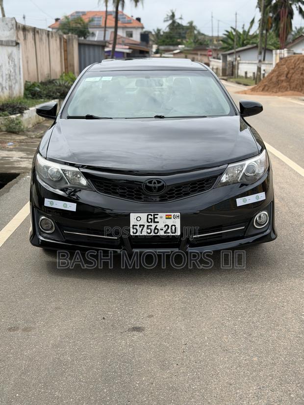 Toyota Camry SE 4dr Sedan (2.5L 4cyl 6A) 2013 Black