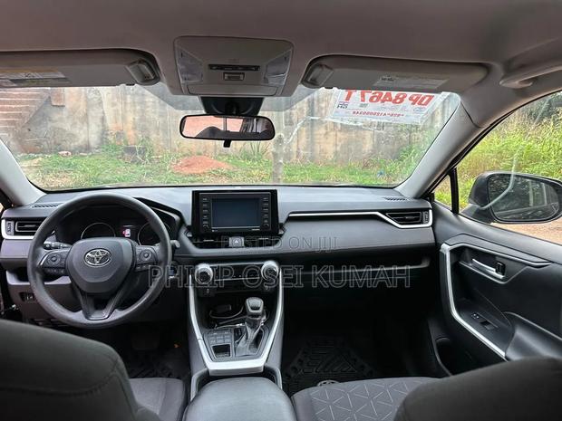 Toyota RAV4 XLE AWD 2020 Black