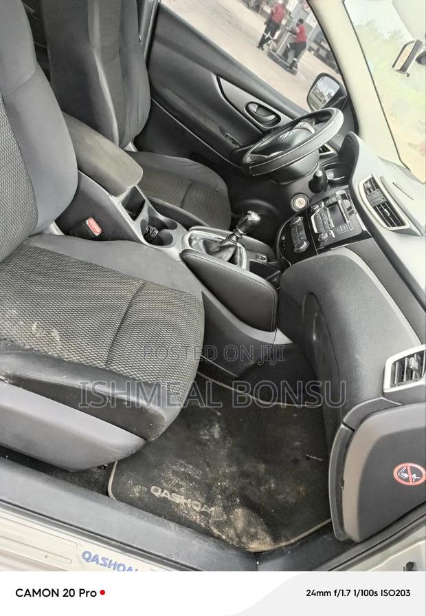 Nissan Qashqai 2017 Gray