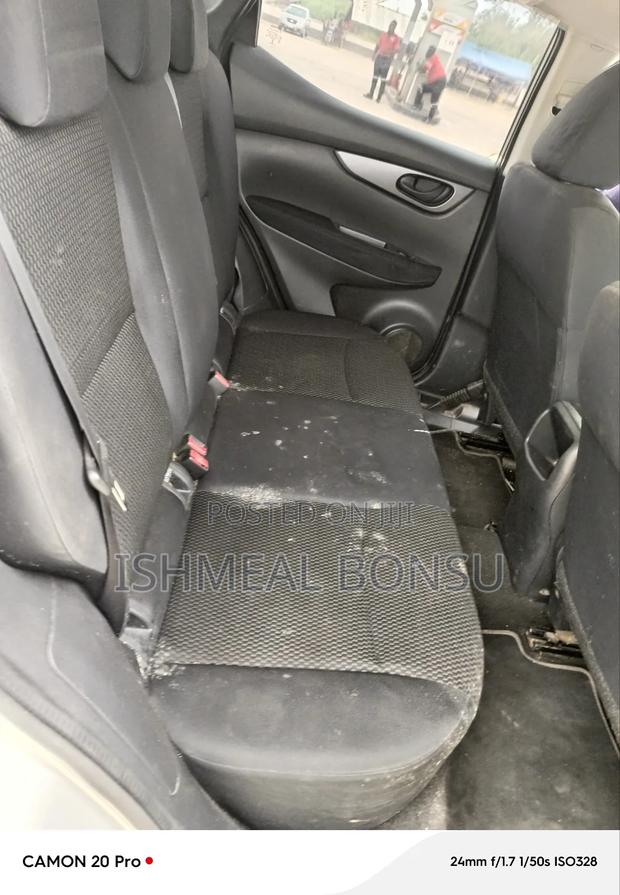 Nissan Qashqai 2017 Gray