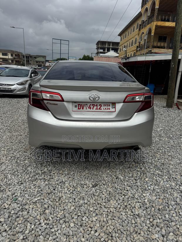 Toyota Camry 2014 Silver