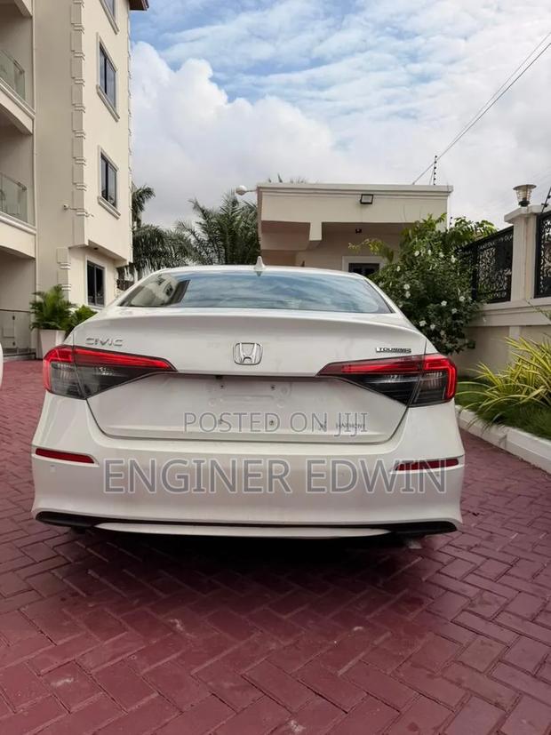 Honda Civic 2022 White