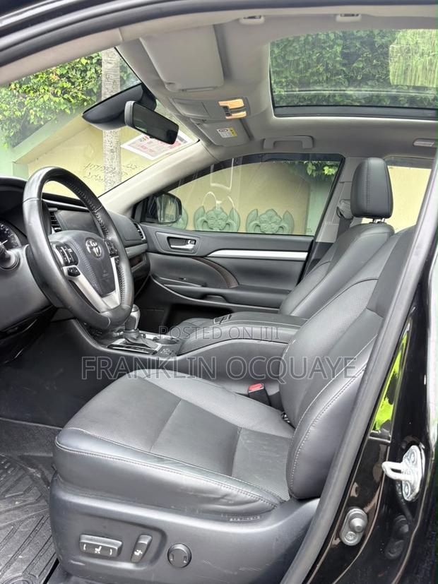 Toyota Highlander 2021 Black