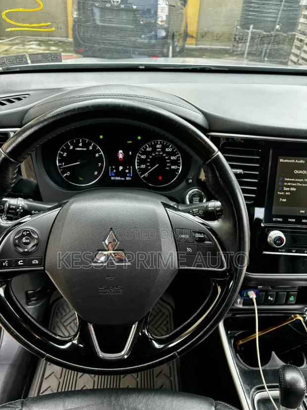 Mitsubishi Outlander SEL S-AWC 2020 Silver